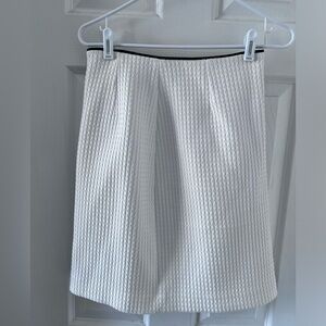 White House Black Market Houndstooth Pattern Skirt